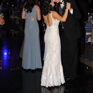 Jovani Size 2 Prom dress, excellent condition. Worn once.